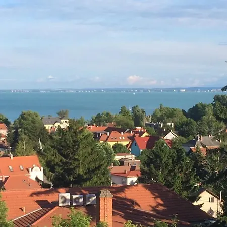 Prima Porta Vendeghaz 3* Balatonalmádi